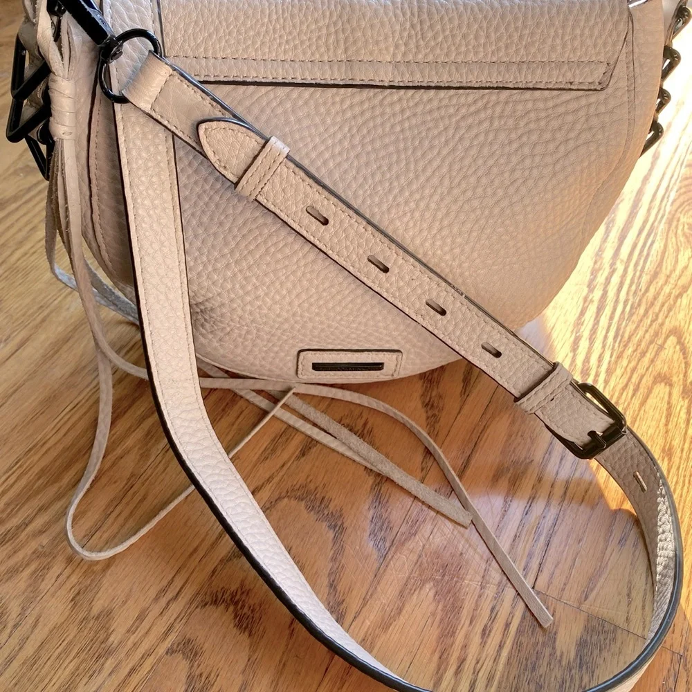 REBECCA MINKOFF. Studded Crossbody grey leather & suede. Outside bag excellent - Picture 4 of 11
